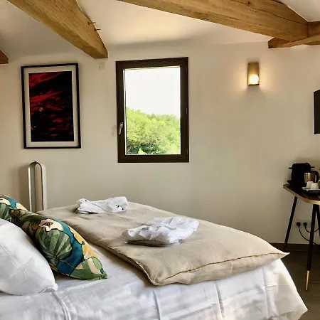 Bed & Breakfast Les Hauts De Gageac De Charme 3*