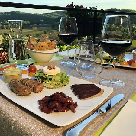 Les Hauts De Gageac De Charme Bed & Breakfast 4*